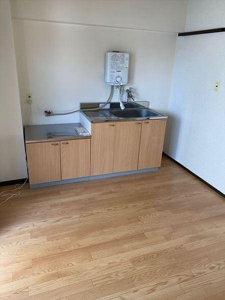 和歌山市榎原の一棟マンションのキッチン