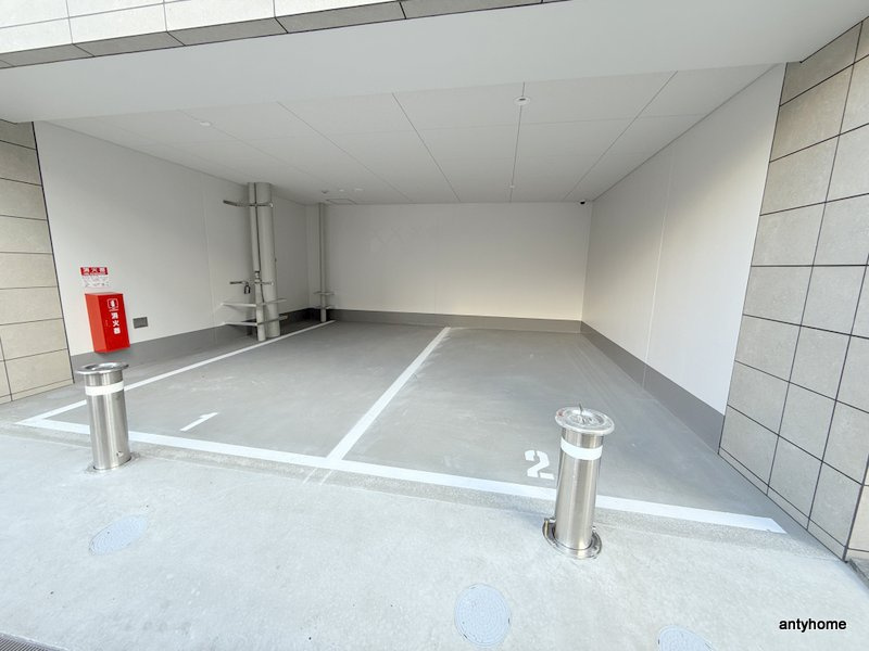 シーズンフラッツ中崎　仲介手数料無料の駐車場