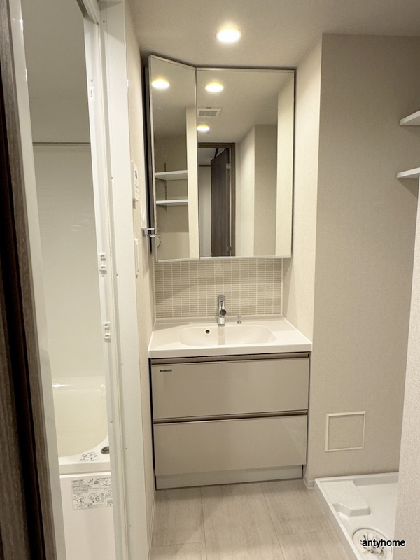 シーズンフラッツ中崎　仲介手数料無料の洗面所