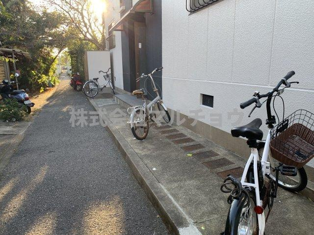 恵ハイツのその他共用部分|駐車場があります