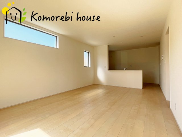 さいたま市西区中野林　第2　新築一戸建て　リーブルガーデン　02の居間・リビング|ゆったりとした居間です