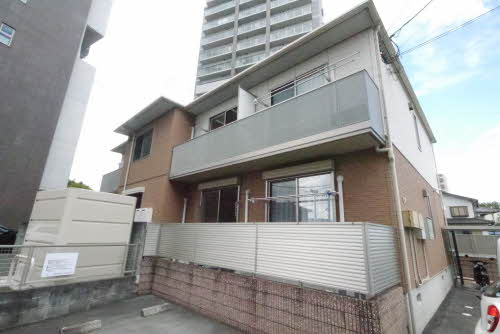 熊本市中央区上水前寺１丁目のアパートの外観