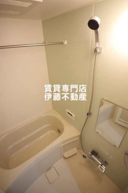 ぱ〜くたうんルナ名古屋の浴室|追い焚き機能付給湯設備　