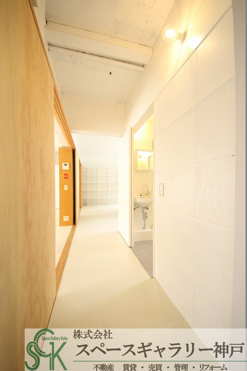 鶴甲(ツルカブト)の玄関|※お部屋により仕様が異なる可能性があります。