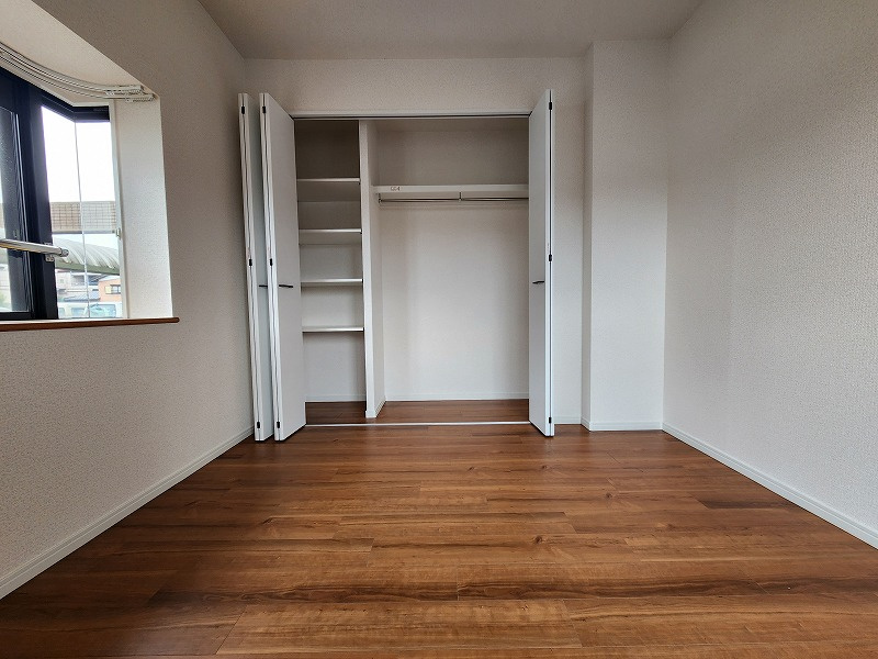 シャトー堀の内の洋室|落ち着いた色調の洋室です