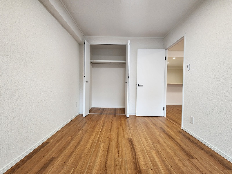 シャトー堀の内の洋室|広々とした洋室です