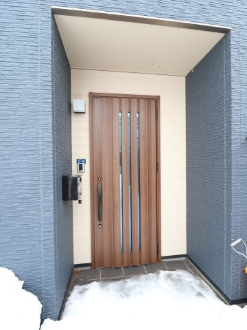 【玄関】 | 岩見沢市北１条西１４丁目戸建