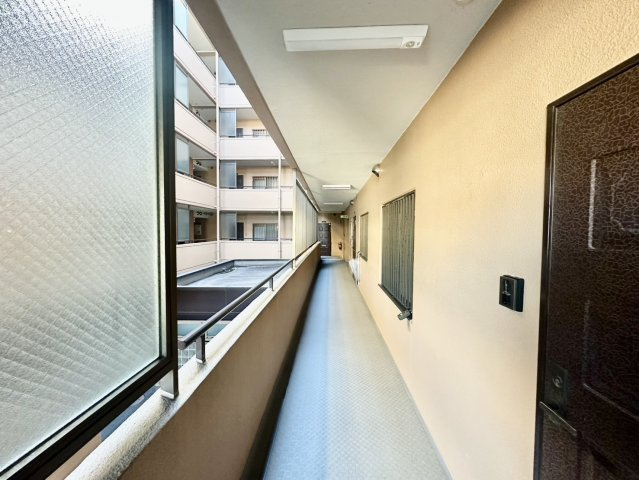 朝日プラザ広瀬川のその他共用部分|住戸階廊下