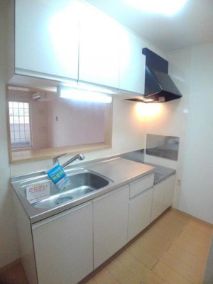 【キッチン】 | プラシード・ユダⅡ | コンパクトなキッチンで掃除もラクラク