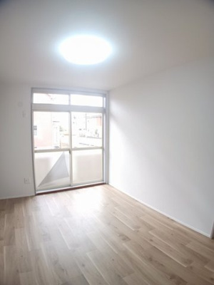 【内装】 | スカイハイツ河相Ａ | 内装は落ち着いています