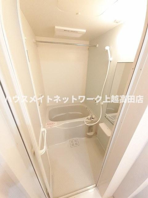 ミドルビレッジヒロ７Ｂの浴室|追焚機能付