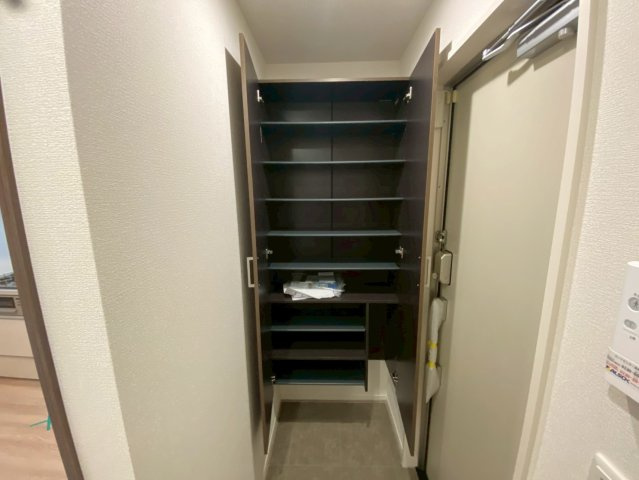バレンティアの玄関