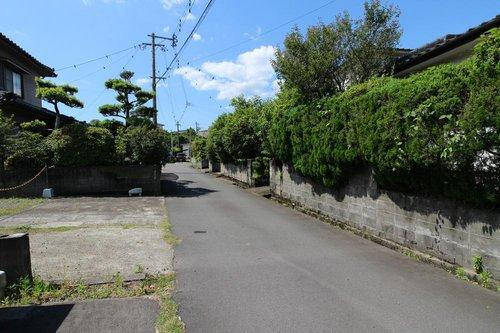 姶良町平松売地の前面道路含む現地写真