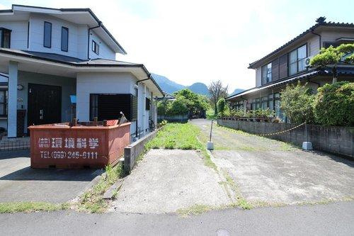 姶良町平松売地の前面道路含む現地写真