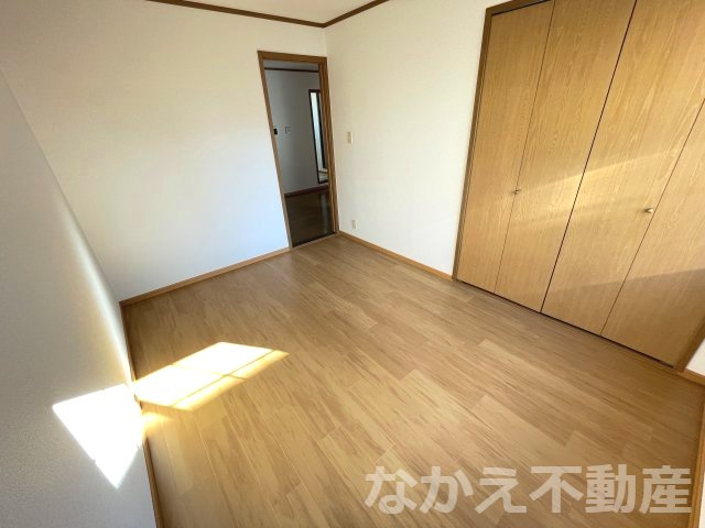 【寝室】 | 落ち着いた色調の寝室です