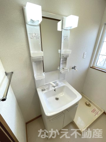 【洗面所】 | 忙しい朝には欠かせない洗面所です