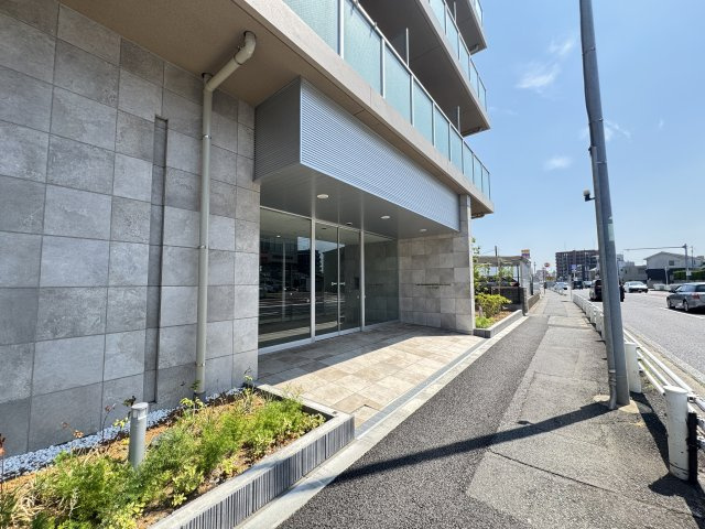 LIMERESIDENCE　KITAMATSUDOのエントランス