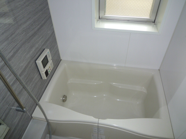 インぺリアル新神戸の浴室