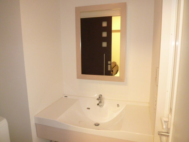 インぺリアル新神戸の洗面所