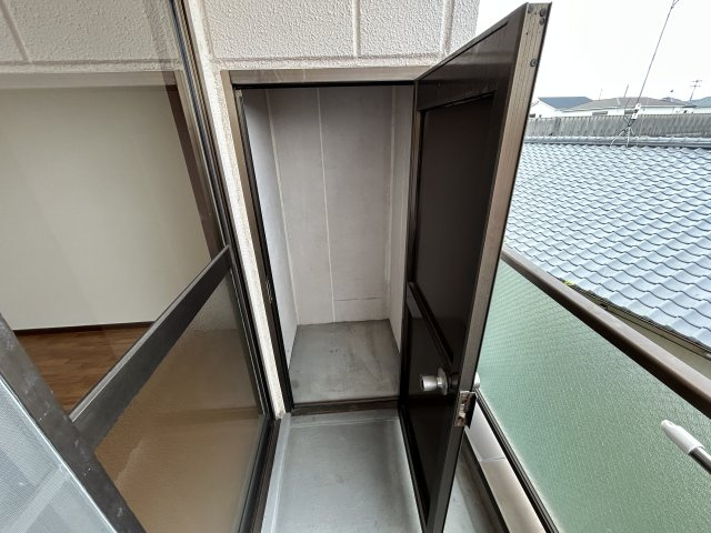 ルミエールSATOHのバルコニー