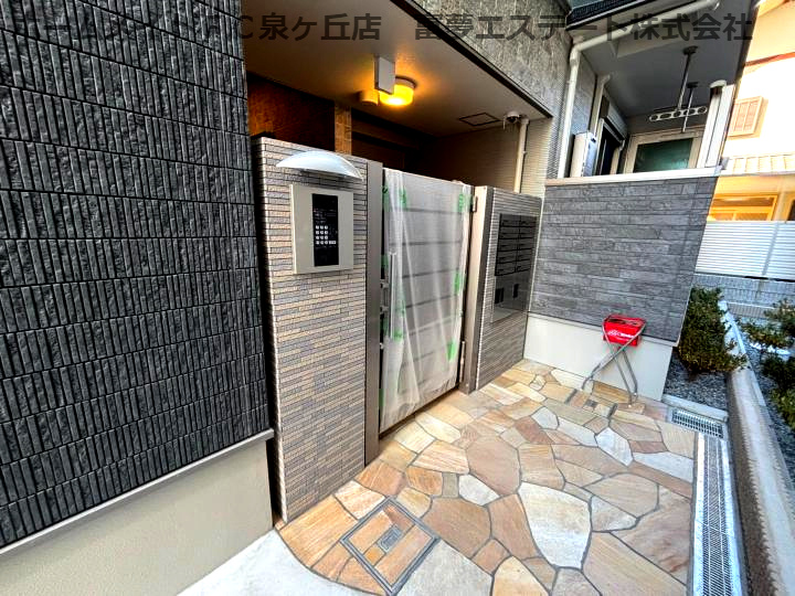 フジパレス助松町Ⅱ番館のエントランス
