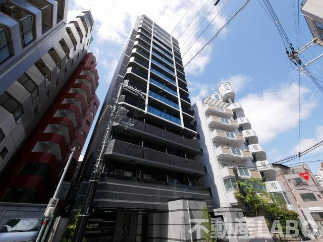 スプランディッド難波WESTの外観