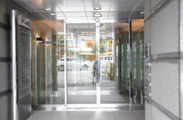 JBSL梅田ビルのエントランス|毎日通るエントランスはこのようになっています