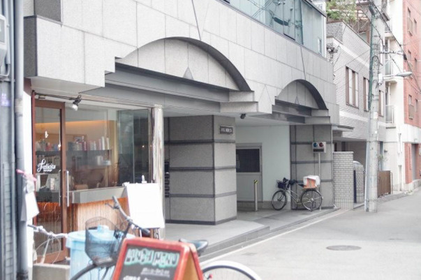 JBSL梅田ビルのエントランス|エントランスです