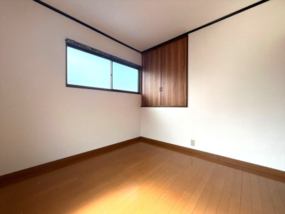 【洋室】 | 内浜町　一戸建