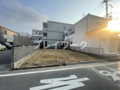 【前面道路含む現地写真】 | 八木北小・土地30.8坪・建築条件なし・更地渡し・岸和田市箕土路町1丁目 | 前面道路含む現地写真です