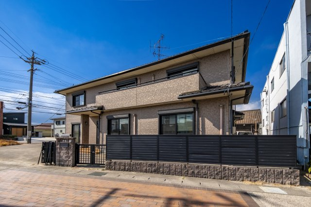 碧南市東山町６丁目戸建の外観