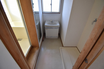 【独立洗面台】 | マルスコーポ