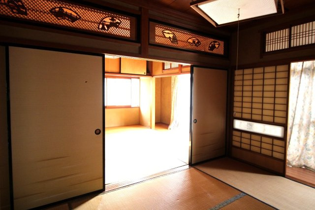 東出雲町下意東中古戸建の内装