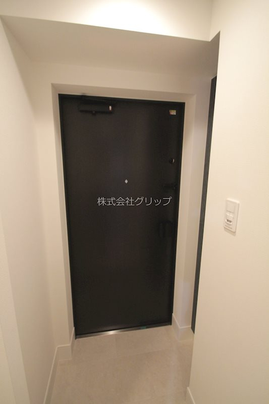 クラリッサ横浜ロッソの玄関