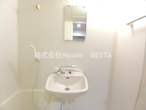 エスリード三宮フラワーロードの独立洗面台