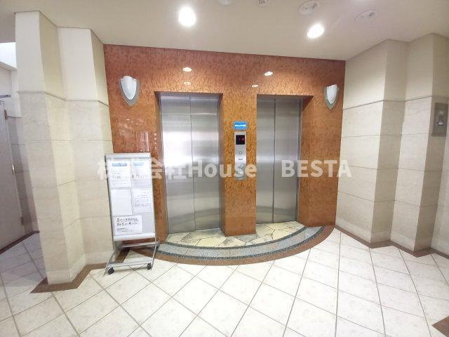 エスリード三宮フラワーロードのロビー