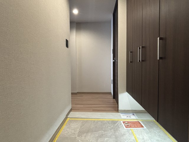 ローレルタワー梅田の玄関