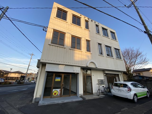 城東安武ビル1F