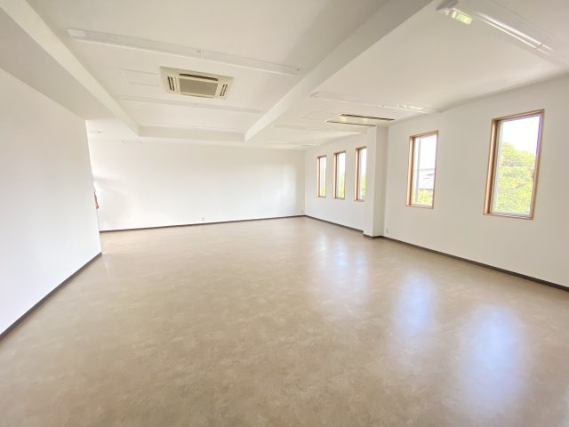 石島テナント2F