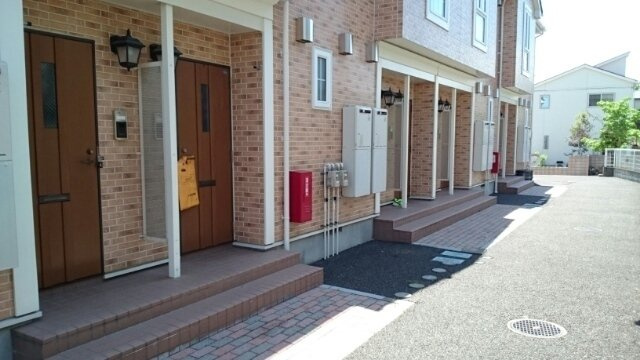 サニーレジデンスＡのエントランス