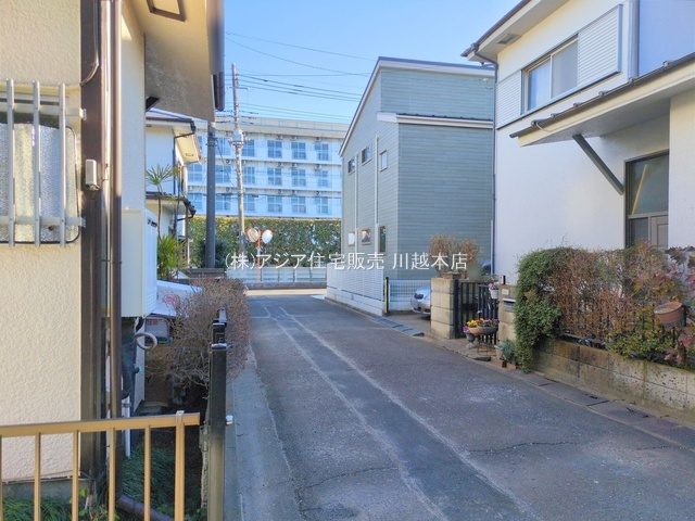 月々８万円台～　新築戸建　川越市南台の前面道路含む現地写真|西側 4.2ｍ公道