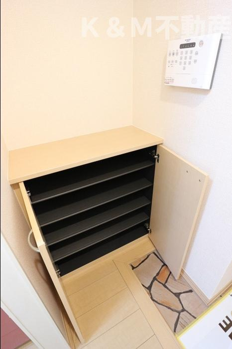 コンフォール.Kの玄関|収納もある玄関です