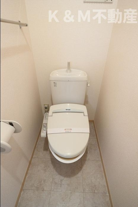 コンフォール.Kのトイレ|落ち着いた色調のトイレです