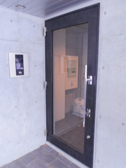 VILLENEUVE北新宿 (ヴィルヌーヴ北新宿)のエントランス