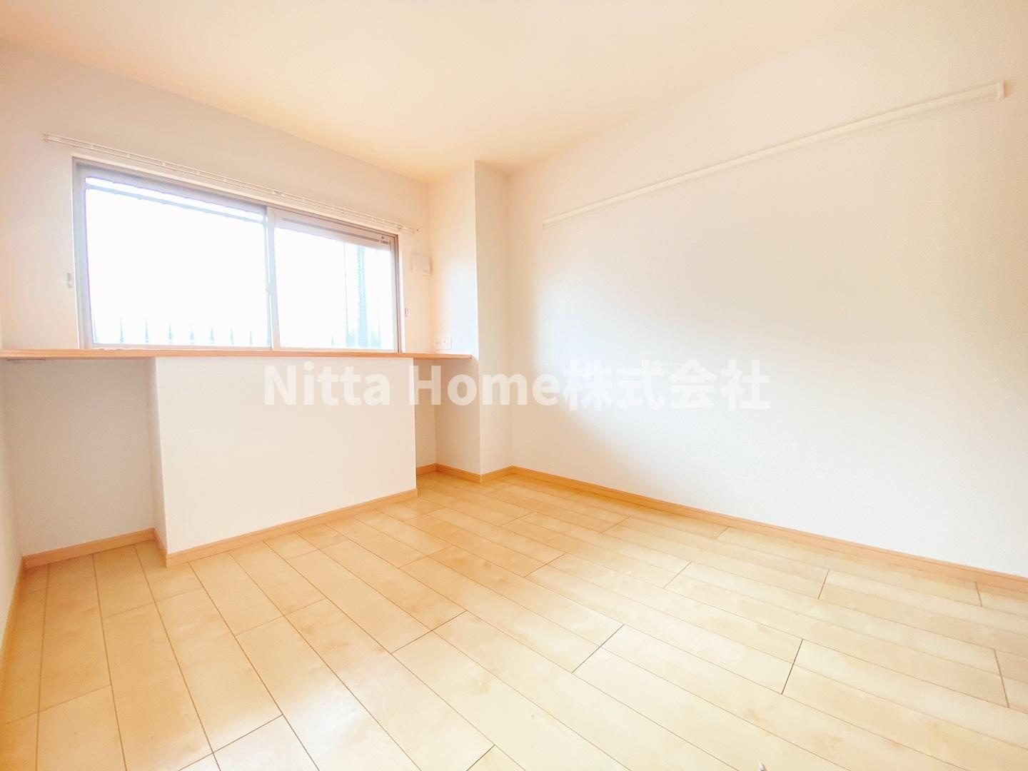 グランド堀のその他|洋室2部屋は6帖以上、広々です◇