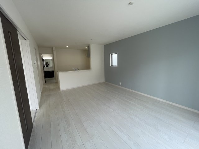 LG南城市知念久原　8号棟　＼☆ご成約時５０万円キャッシュバック☆／の居間・リビング