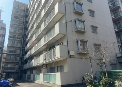 【駐輪場】 | 相模原ダイヤモンドマンション | マンションの駐輪場は、事前に空きがあるか確認を取ると安心です。せっかく入居したのに駐輪スペースがない！なんてことになったら大変ですよね。そこで、内見時や購入前にはまず事前に確認しておくと良いでしょう。