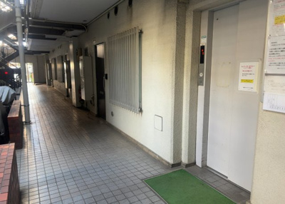 【防犯設備】 | 相模原ダイヤモンドマンション | 当然のことではありますが、オートロックやセンサーライト、ホームセキュリティーなどの防犯設備があれば、小さいお子様がいるご家庭も安心ですよね！まず物件購入の際は、防犯設備もチェックするようにしましょう。