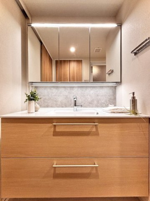 【独立洗面台】 | ジオ杉並高井戸 | 独立洗面台で身支度をすべて済ませてしまいましょう