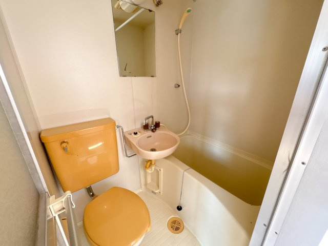 吉田ビルの浴室